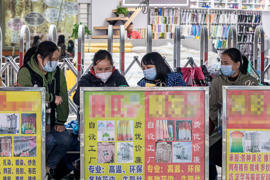 复工下等待招工的厂商