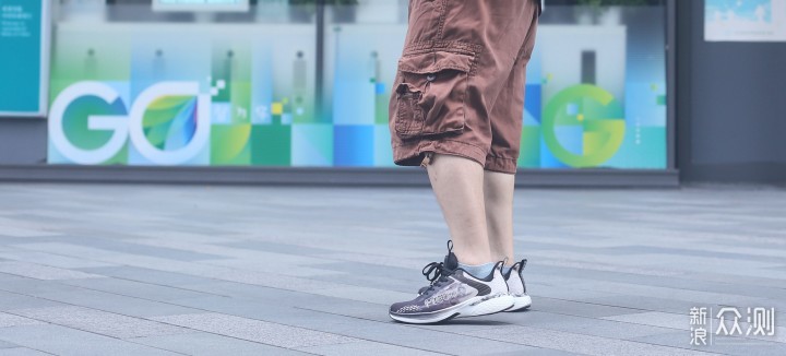 鞋子加芯片会有什么体验?坲洛一奥智能跑鞋_新浪众测