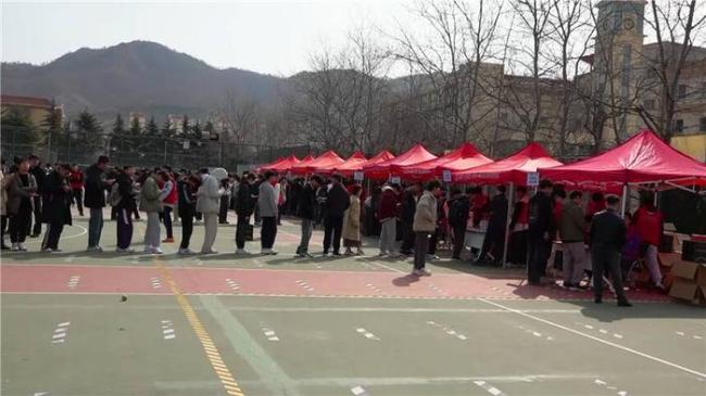 高校向师生免费发放45000双跑鞋 鼓励师生运动踏青